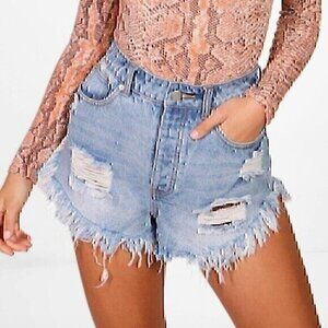 NEW NWT BOOHOO High Waisted Rise Extreme Frey Hem Denim Short Ripped PETITE 6P